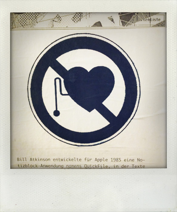 installation : 1985 - tribute to hypercard - matthias lehnhardt - stefanie koerner/pheist - m.giltjes/bobok - hfbk hamburg 2013